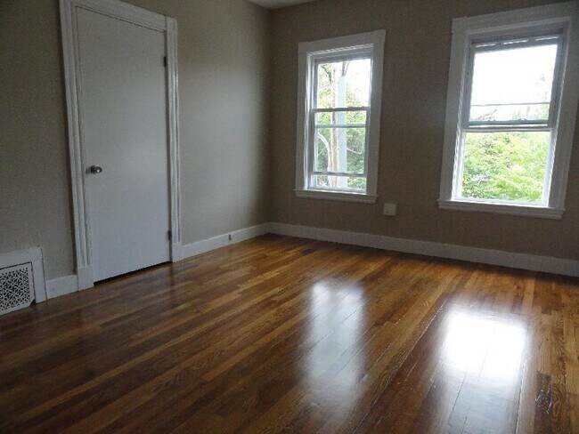 Foto del edificio - 9 Medford