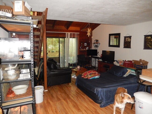 Building Photo - SPACIOUS 1/1 with Deck, Plank Floors, Vaul...