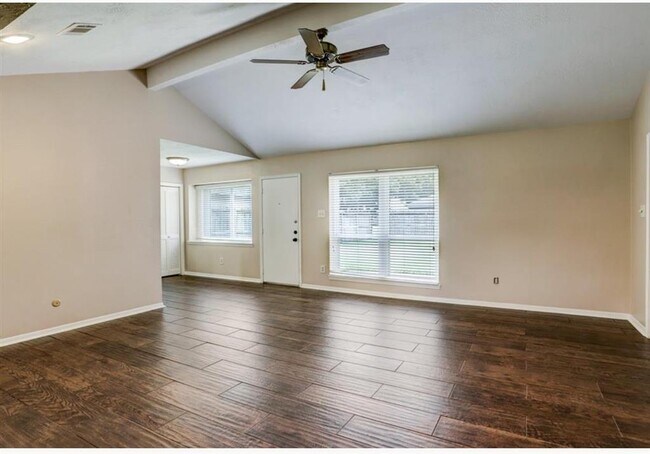 Foto del edificio - 13822 Wickersham Ln