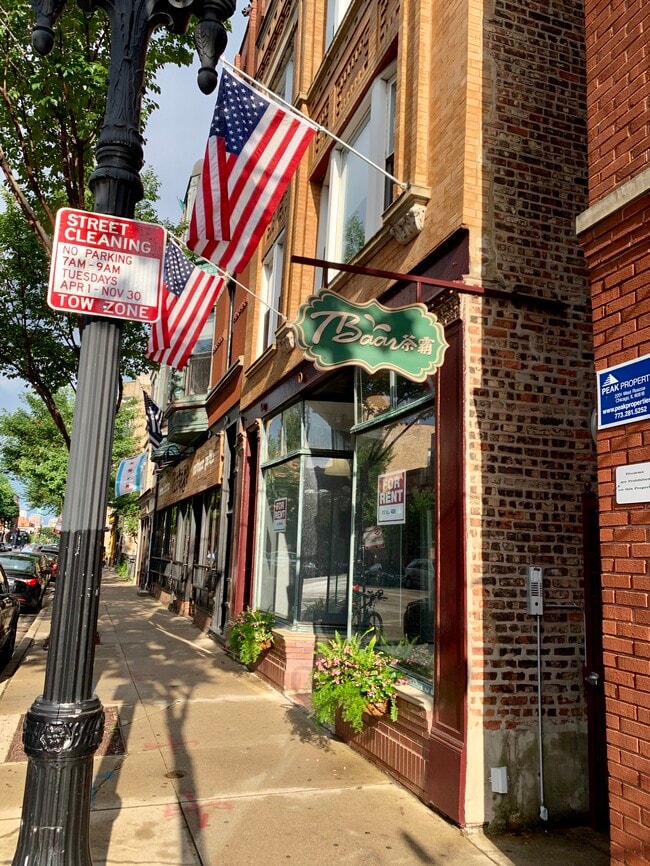 Visit Living Water Tea Shop - 1453 W Taylor St