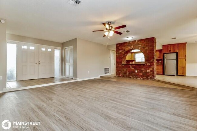 Building Photo - 8235 Penwood Dr, Port Richey, FL 34668