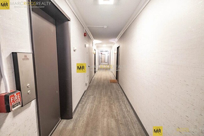 Foto del edificio - 100 Marion St