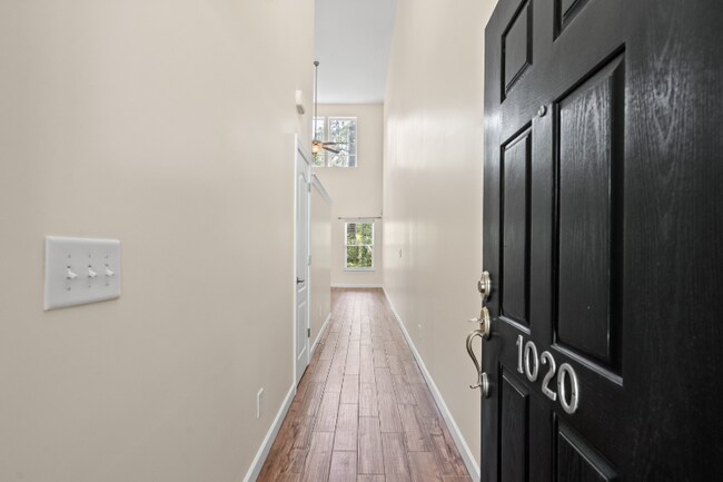 Foto del edificio - 1020 Fairway Ln