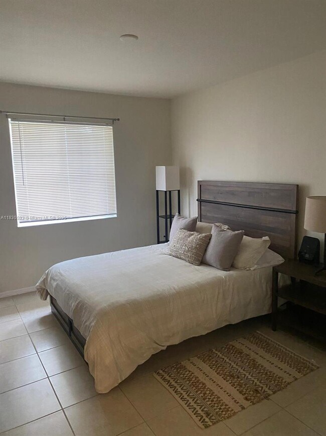 Foto del edificio - 6400 Emerald Dunes Dr
