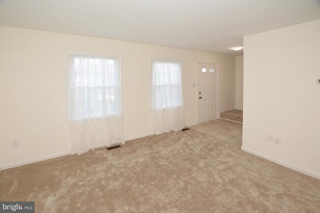 Foto del edificio - 9523 Poplar Leaf Ct