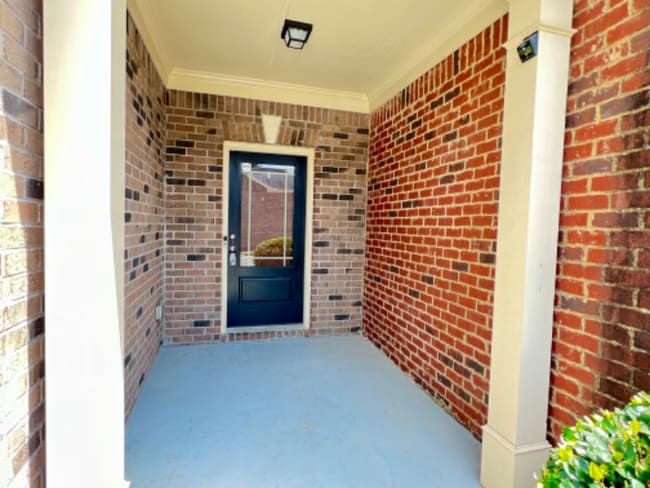 Building Photo - 240 Britt Dr