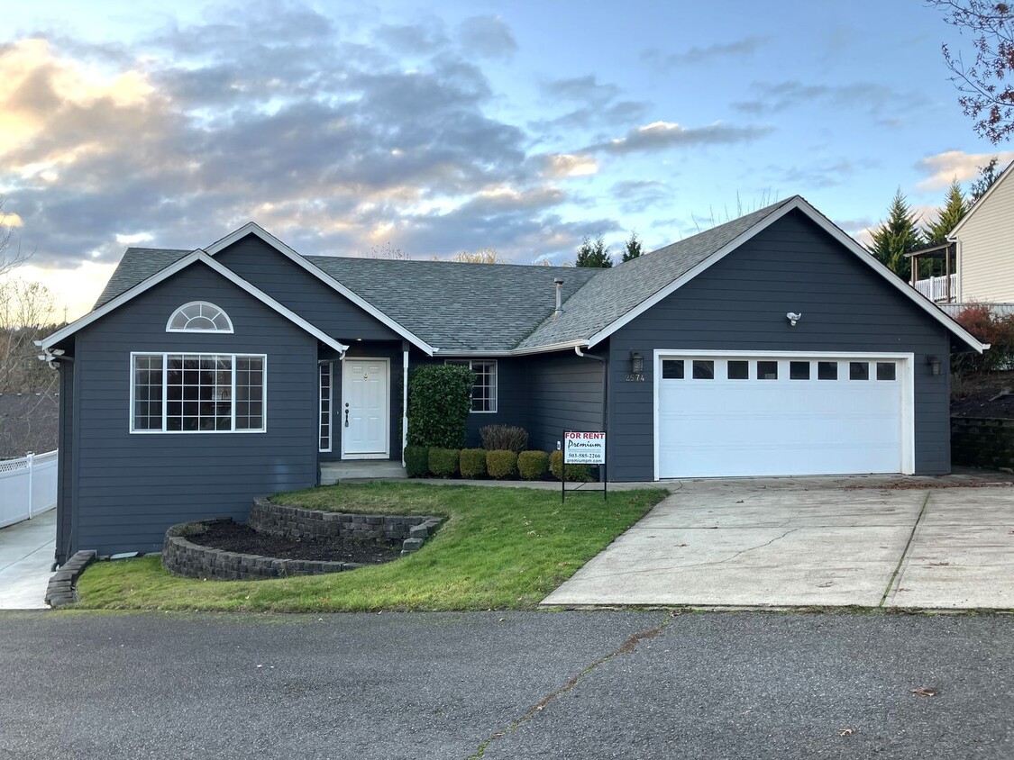 Primary Photo - Updated Three Bedroom Home in West Salem