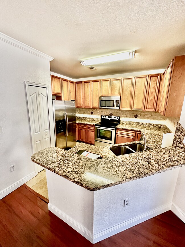 Building Photo - 2630 Legacy Villas Dr