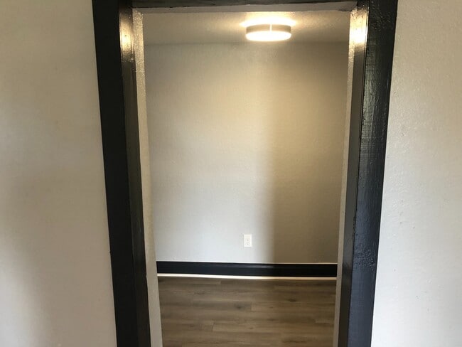 Building Photo - Remodeled 3-Bedroom Ranch Home Near UT and...