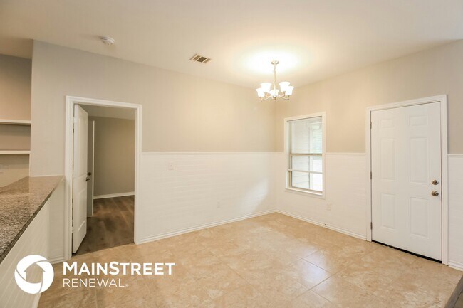 Foto del edificio - 11704 Gwendolyn Ln