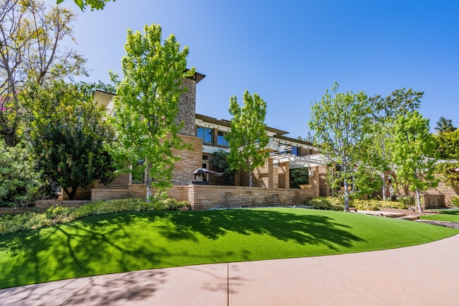 Building Photo - 1339 Capri Dr