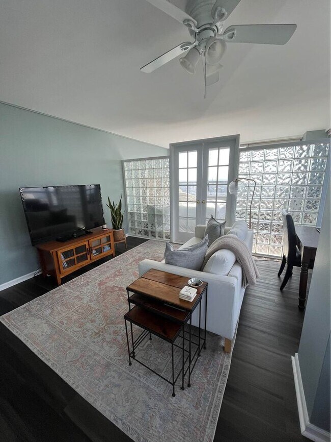 Foto del edificio - 3550 N Lake Shore Dr