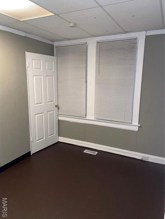 Foto del edificio - 5820 Helen Ave