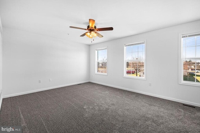 Building Photo - 35 Nittany Ct