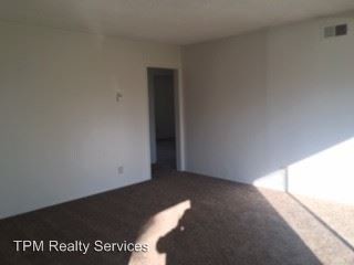 Building Photo - 8665 Sandy Bev Ln