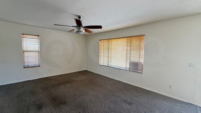Building Photo - 15346 W Laurel Ln
