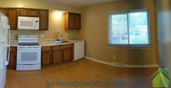 Building Photo - 9132 W 78th St