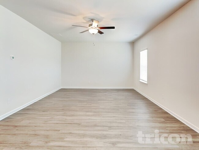 Foto del edificio - 1250 Fendt Dr