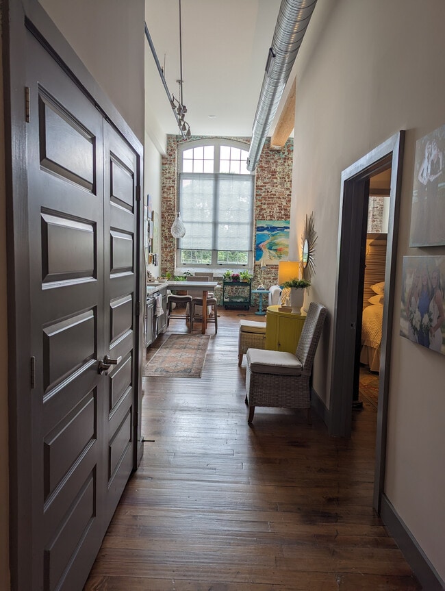 Foto del edificio - Easley Mill Lofts