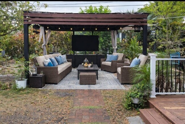 Foto del edificio - 1761 SW Monterrey Ln