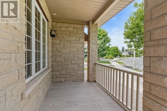Building Photo - 665 Kochar Dr