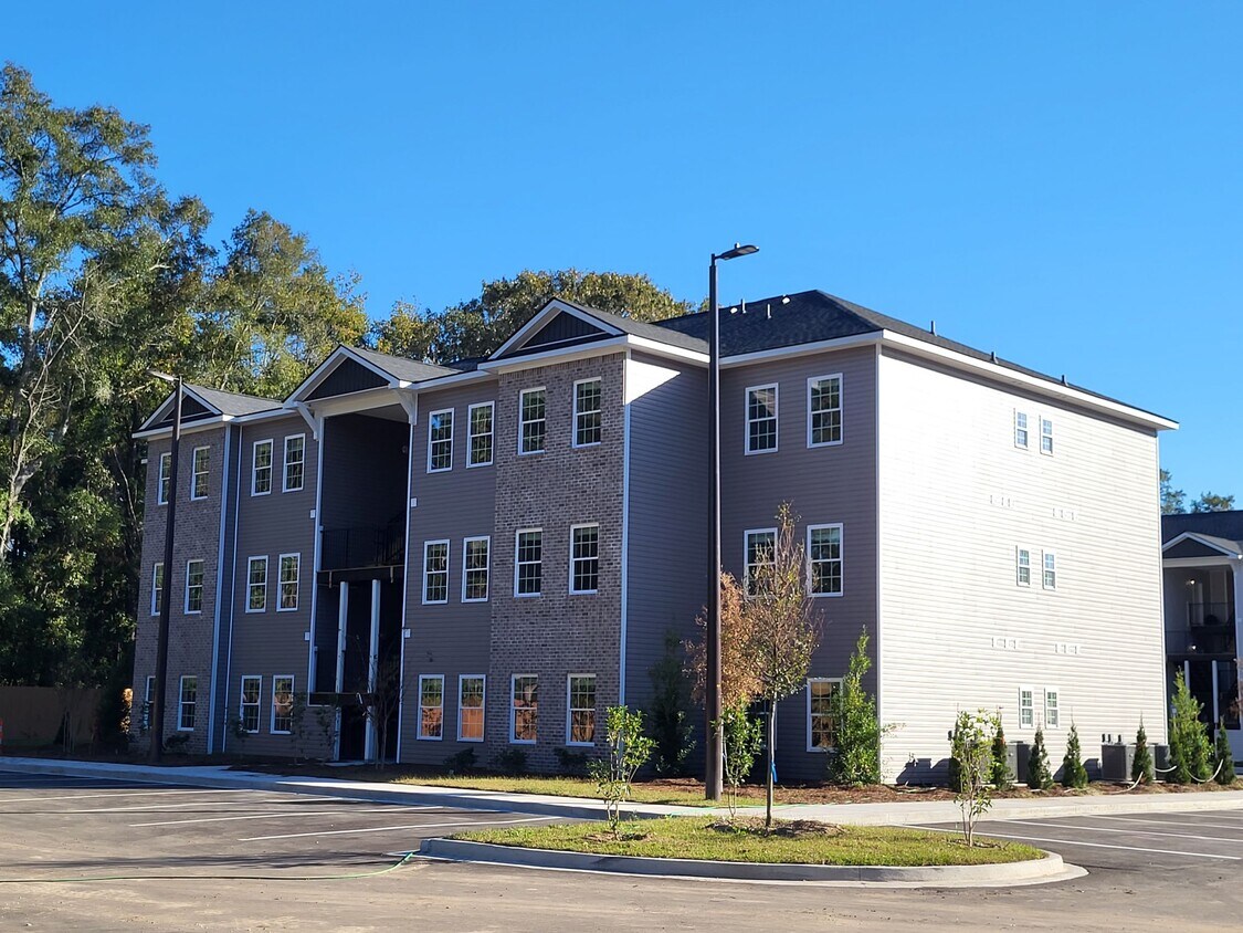 Cedar Grove Apartments in Savannah, GA