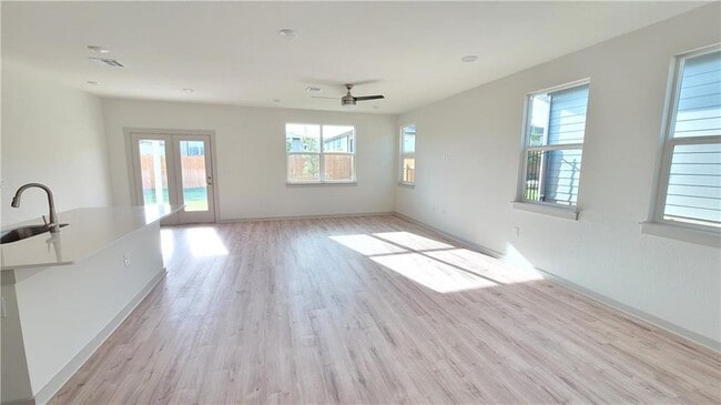 Foto del edificio - 13708 Zuhause Dr