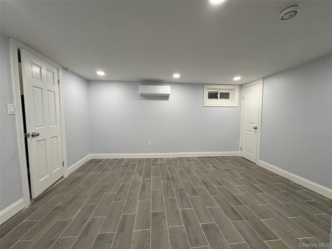 Foto del edificio - 107-15 223rd St