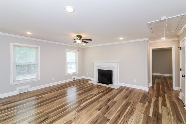 Foto del edificio - 442 Lynhurst Dr SW