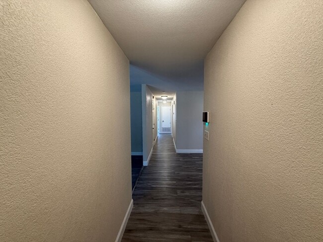 Building Photo - Updated single story home located in Ceres!