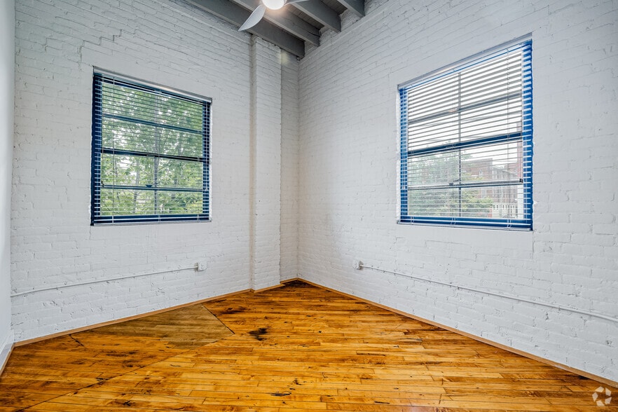 Imperial Tobacco Lofts - 1220 Commerce St Lynchburg, VA 24504