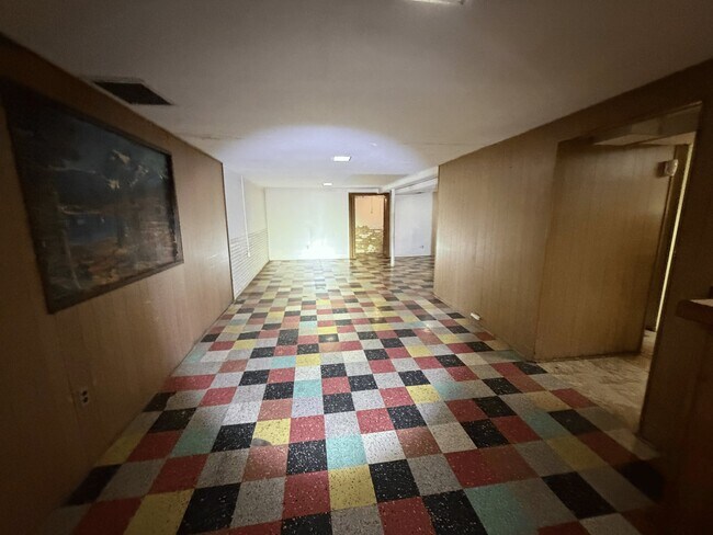 Foto del edificio - 9000 Clarion Dr