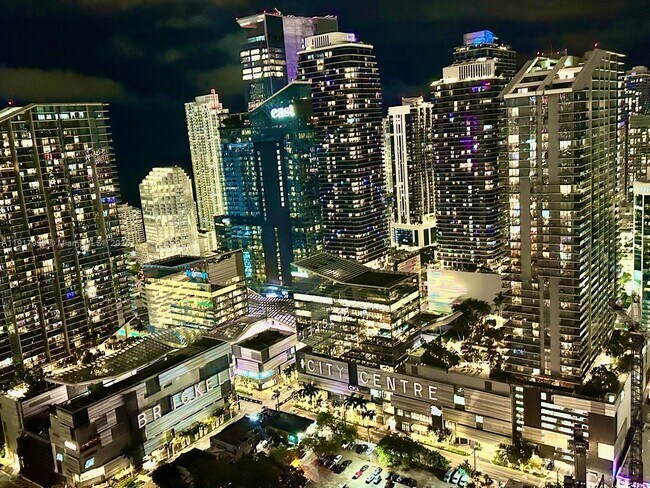 Foto del edificio - 92 SW 3rd St