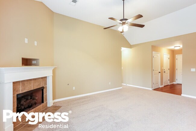 Foto del edificio - 7300 Willow Point Dr