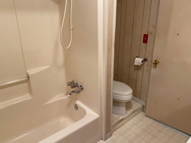 Building Photo - 3724 S 11th St