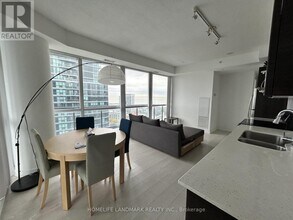 Building Photo - 20 Bruyeres Mews