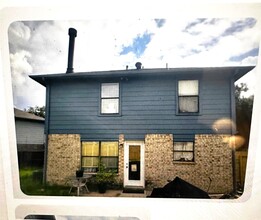 Building Photo - 19511 Sandy Stream Ct