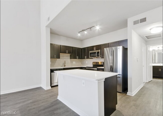 Foto del edificio - 3 br, 2 bath Flat - 6005 Andover Dr 1,348