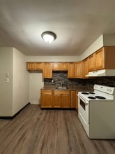 Building Photo - 291 Wainwright St