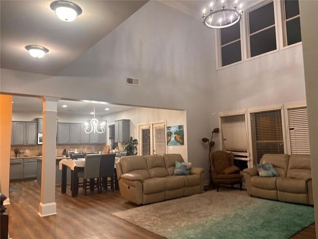 Foto del edificio - 1440 Waverly Glen Dr