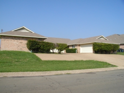 Primary Photo - 1501-1507 Breezy Dr