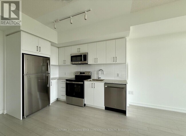 Building Photo - 4010 Eglinton Ave W