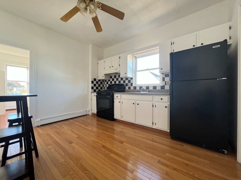 Primary Photo - 10 Warwick St
