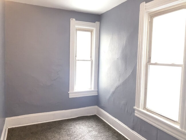 Building Photo - 3206 W 50th St