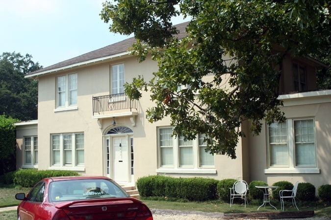 Primary Photo - 405 Opelika Rd