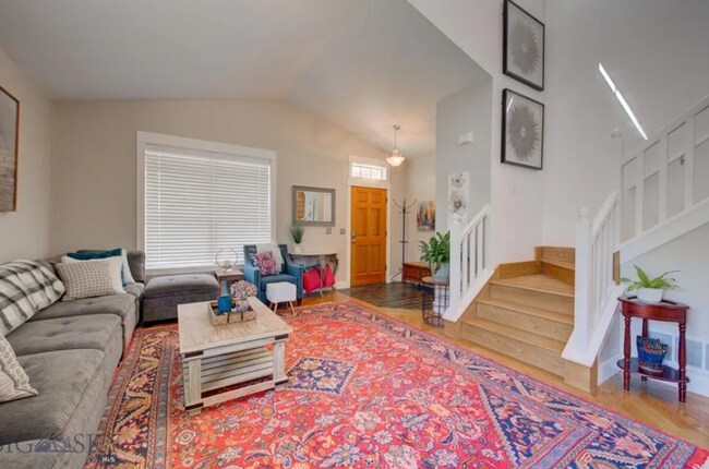 Foto del edificio - Charming 5-Bedroom Family Home