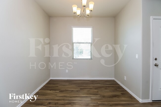 Building Photo - 11360 E Marigold Ln