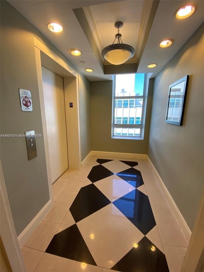 Building Photo - 111 E Flagler St
