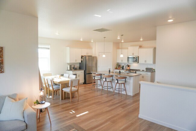 Foto del edificio - 1858 Mount Monroe Dr