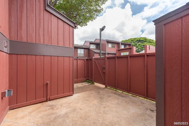 Foto del edificio - Spacious 4BR/2.5BA/2PKG Townhome with Ocea...